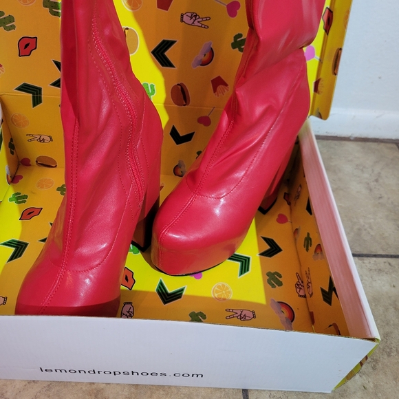 Lemon Drop Shoes - Picture 2 of 11